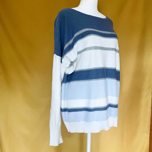Liz Claiborne Blue Striped Sweater with Metallic Silver Detail XL - Picture 2 of 5